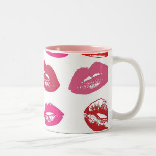 läppar-220184 BEAUTY MODE KISSES LÄPPAR glansrö Två-Tonad Mugg
