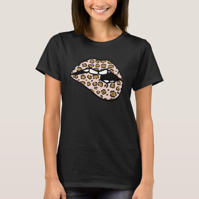 Läppar Biting Mouth Rosa Leopard Print Women Cute  T Shirt (Framsida)