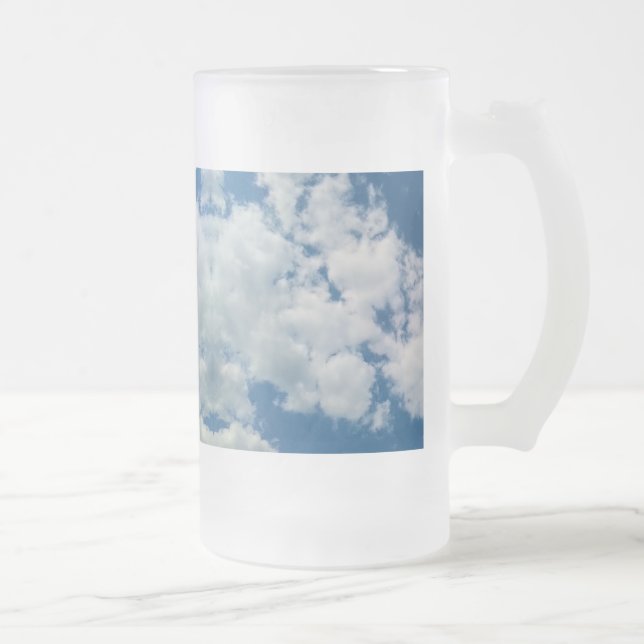 Lappor av moln frostat ölglas (Höger)