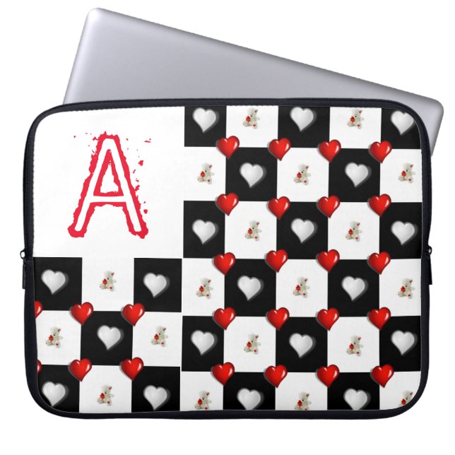 Laptop sleeve Red Hearts White Nalle (Framsidan)