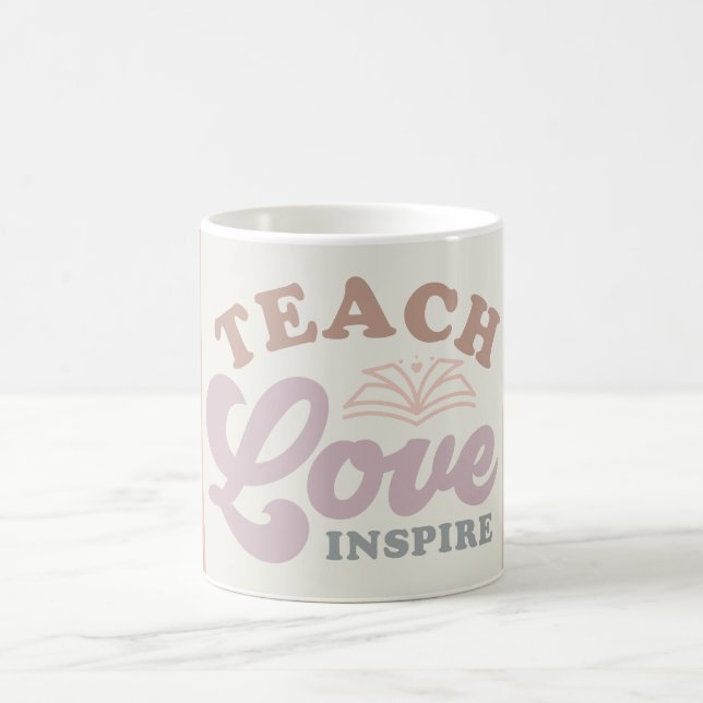 Lär kärlek inspirera kaffemugg (Center)