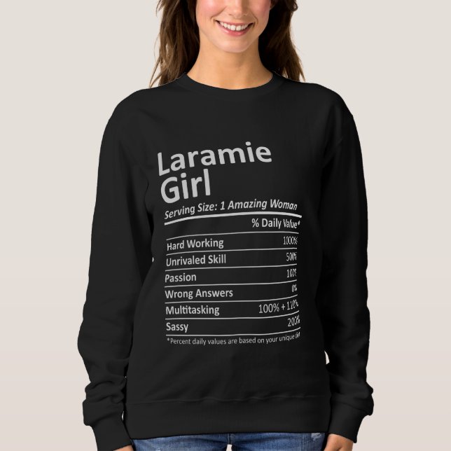 Laramie Girl Wy Wyoming Funny City Roots Usa T Shirt (Framsida)