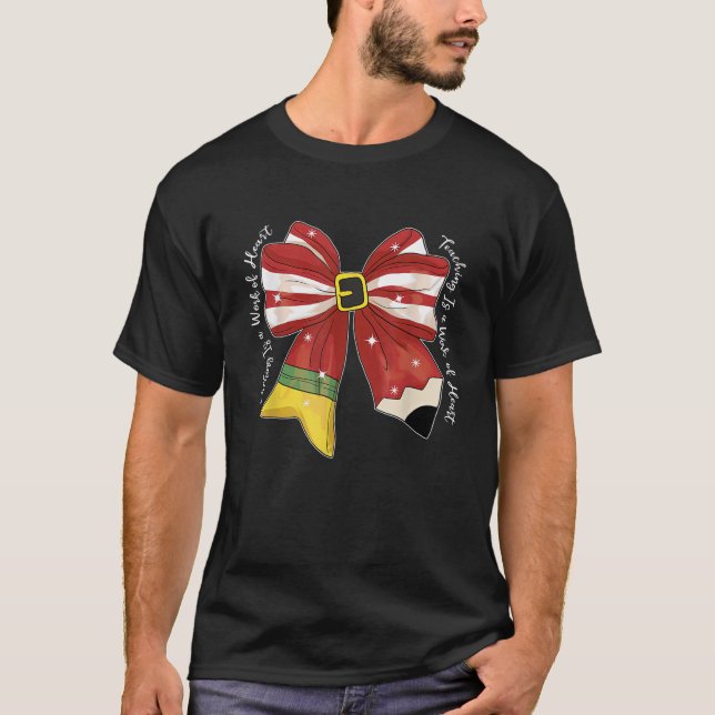 Lärande är en hjärtekokvett under jul t shirt (Framsida)