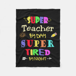 Lärare efter daglig Toppen som är tätt av nattliga Fleecefilt