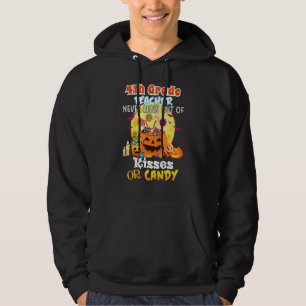 Lärare i 4:e klass har aldrig slut på kyssar eller hoodie