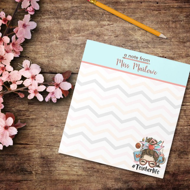 Lärare Life Chevron Apprecision Gift Personal Anteckningsblock (Grab this "Teacher Life" Chevron personalized notepad for your favorite teacher in your life. )