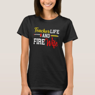 Lärare och hustru till brandsläckare t shirt