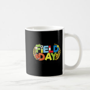 Lärare på Fält-dagen lät spelen börja i Fält Kaffemugg