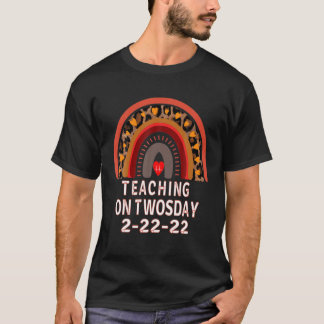 Lärare på tvådagarsdag 2-22-22, tvådagarsdag 2022 t shirt
