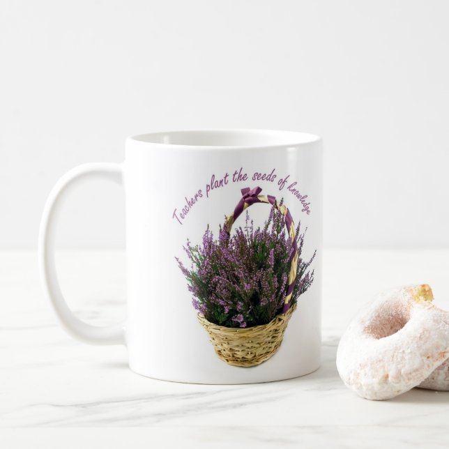 Lärare planterar fröna Lavendel Kaffemugg (Med munk)