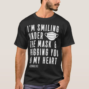 Lärare som leker under maskkramning i hjärtat t shirt