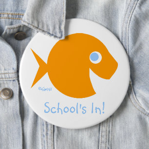 Lärare tillbaka till klassskolan i Cute Goldfish Knapp