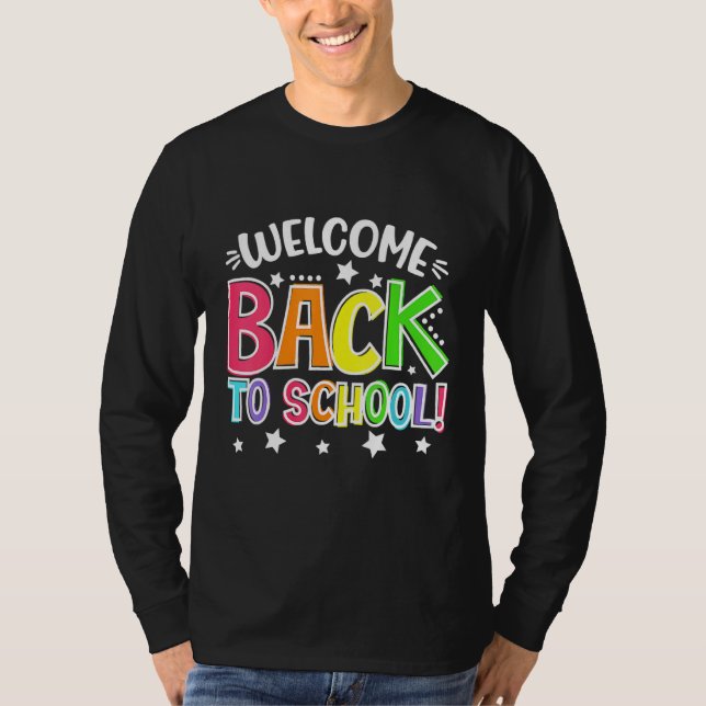 Läraren hälsar Back to school första skoldagen väl T Shirt (Framsida)
