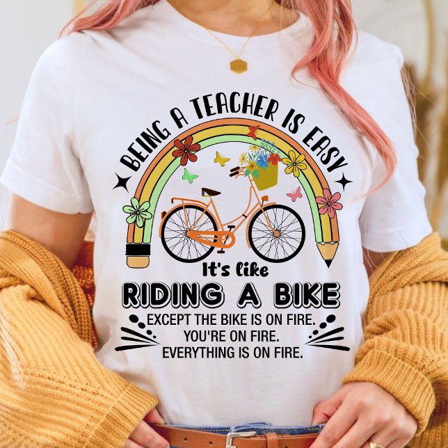Lärarkänning för regnbåge, lustig lärare t shirt (Being A Teacher is Easy, It's Like Riding A Bike shirt, personalized teacher shirt, teacher gift )