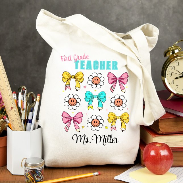 Lärarskola Cute Bow Pencil Smile Namn Tygkasse (Teacher School Cute Bow Pencil Smile Name Tote Bag)