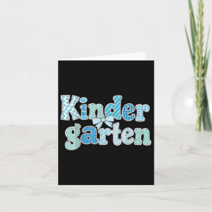 Lärarteamet i Preppy Kindergarten återvänder till Kort