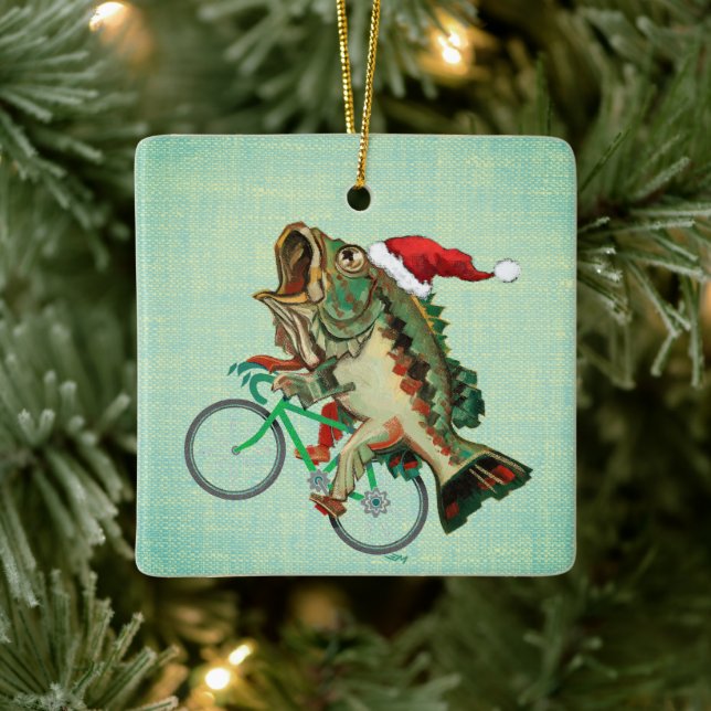 Largemouth Bass Riding a Bicycle with Santa Hat Julgransprydnad Keramik (Träd)