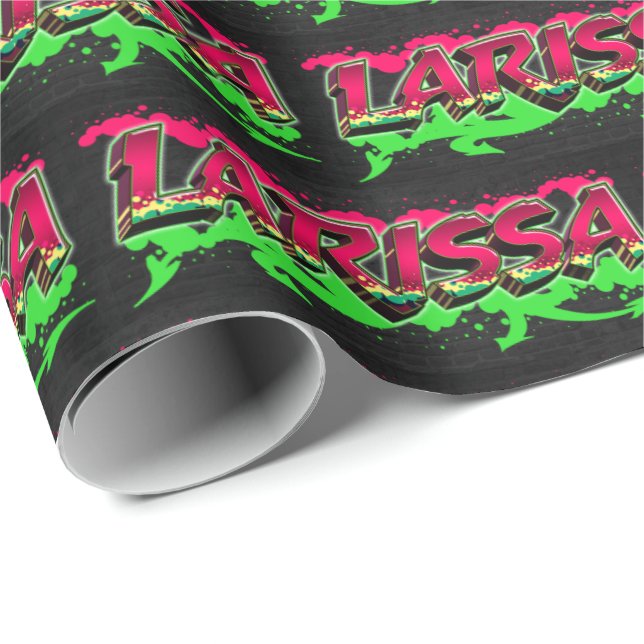 Larissa Vorname Name Graffiti red green Presentpapper (Rullad Hörn)