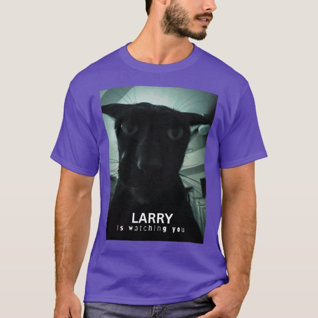 LARRY iakttar dig rolig present T Shirt (Framsida)