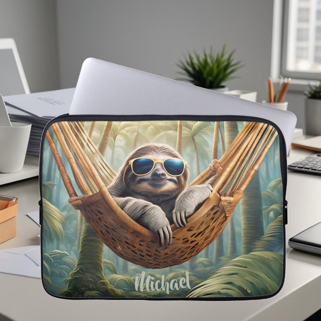 Lårväg med solglasögon i hammock laptop fodral (Skapare uppladdad)