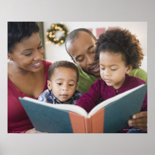 Läs- bok för svart familj tillsammans poster