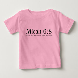 Läs den bibelMicah 6:8 Tee Shirt