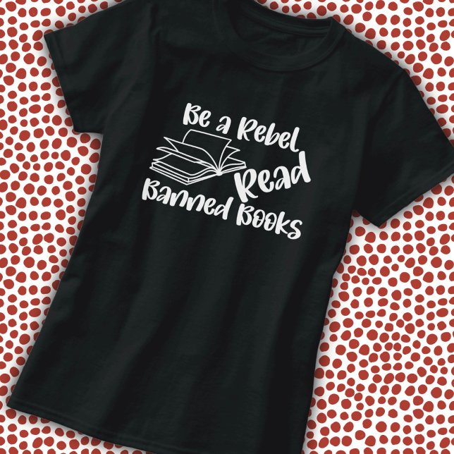 Läs förbjuden Bokar T-Shirt (Skapare uppladdad)