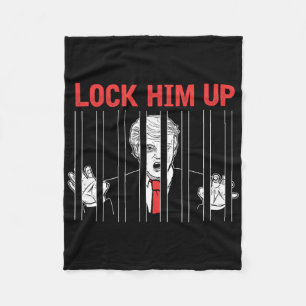 Lås in honom Anti Trump protest t-shirt Fleecefilt