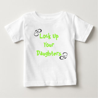 Lås upp dina döttrar tee shirt