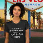 Las Vegas Bachelorette Black Namn T Shirt<br><div class="desc">Den här personligens svarta garanti visar bachelorettes namn i vit roligt. Underbar för dina flickor i Las Vegas. Om du vill ändra texten klickar du på knappen Anpassa.</div>