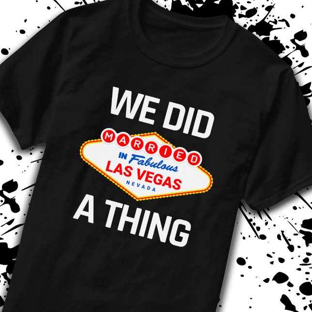 Las Vegas Bröllop - par gifta sig i Vegas T Shirt (Skapare uppladdad)
