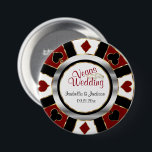 Las Vegas Stil Bröllop Mörk Red och Guld Knapp<br><div class="desc">Knapp Stift. Las Vegas Stil Bröllop i Mörk Red och Guld Poker Chip Design. ⭐ Produkten är 100 % Anpassade. ****Klicka på KNAPPEN CUSTOMIZE om du vill lägga till, ta bort, flytta, ändra storlek, ändra runt, rotera osv..något av bilderna eller texten. 99 procent av min design i min affär sker...</div>