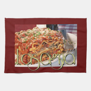 Lasagna-middag på italienska Restaurant Kökshandduk