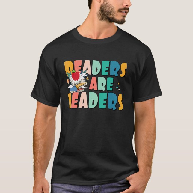 Läsare är lärare som inspirerar till t shirt (Framsida)