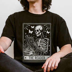 Läsaren Skeleton Läser boklover Halloween T Shirt
