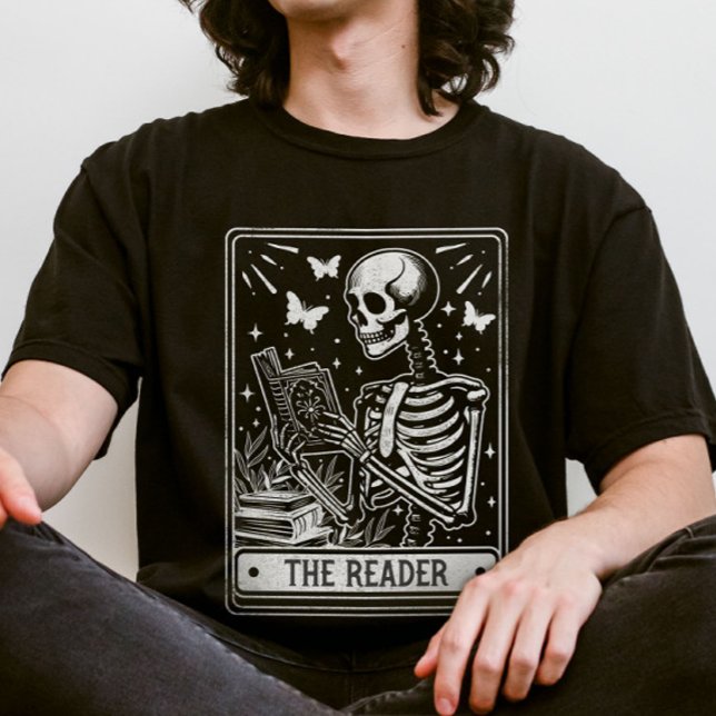 Läsaren Skeleton Läser boklover Halloween T Shirt (Skapare uppladdad)