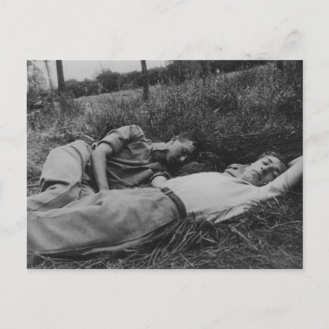 Lasciviga unga manliga par som blundar för homosex vykort (Framsida)