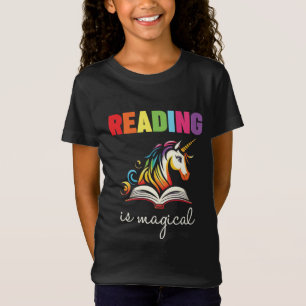 Läser är Magic Rainbow Unicorn T Shirt