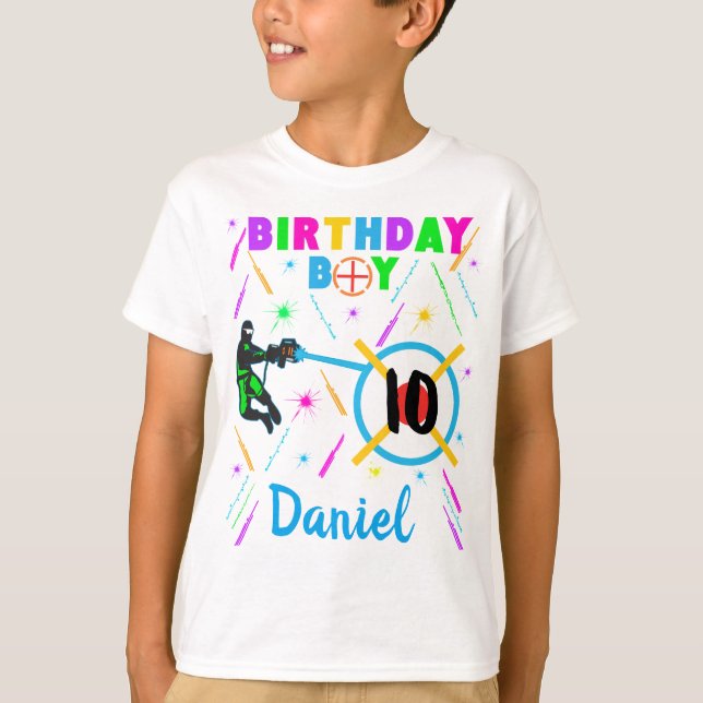 Laser Märkre Birthday Boy Party Gamer Gaming T Shirt (Framsida)