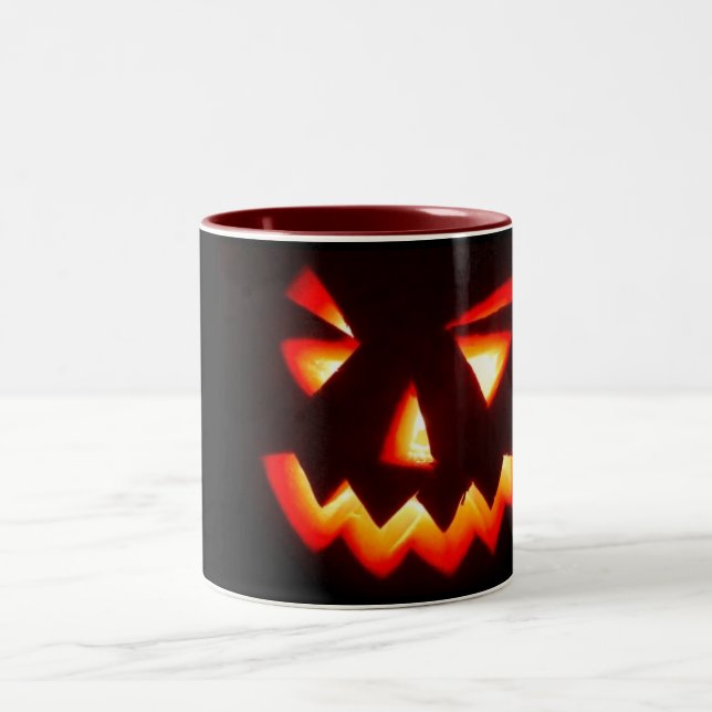 läskig halloween pumpamugg Två-Tonad mugg (Center)