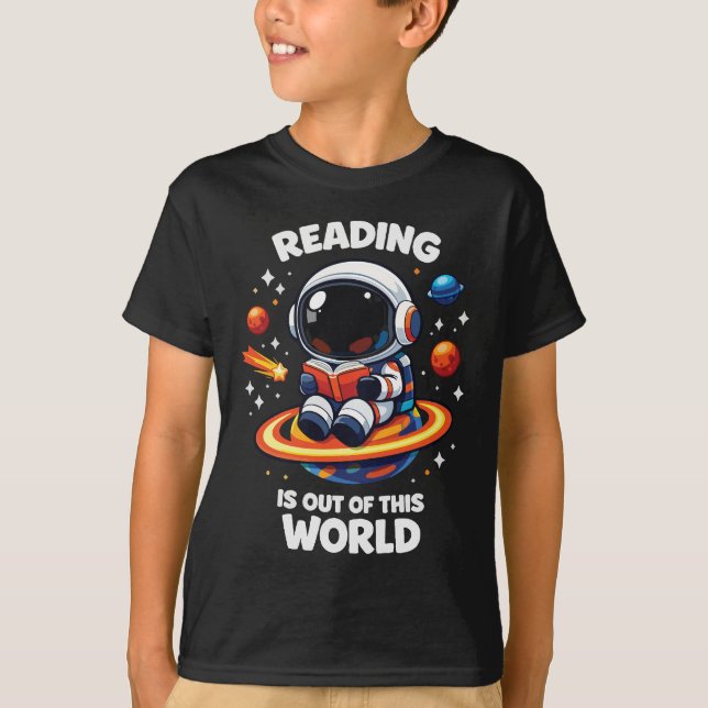 Läsning är fantastiskt t shirt (Framsida)