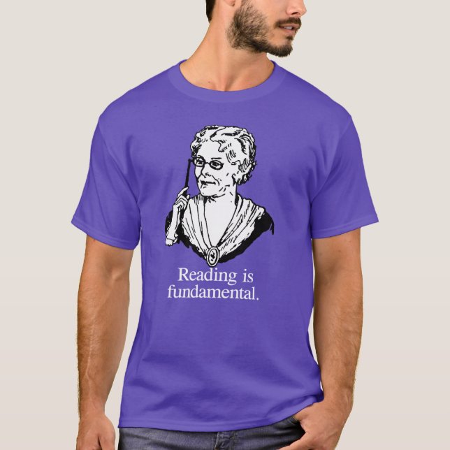 Läsning är grundläggande t shirt (Framsida)
