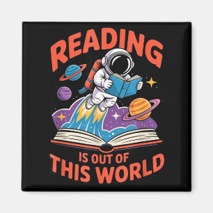 Läsning är utanför denna världen astronaut rymdbok magnet