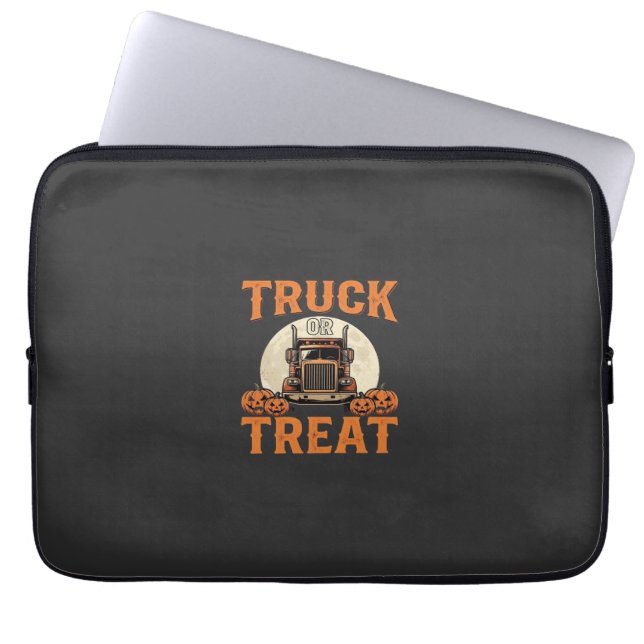 Lastbil eller godis Halloween Semi Lastbil Design_ Laptop Fodral (Framsidan)
