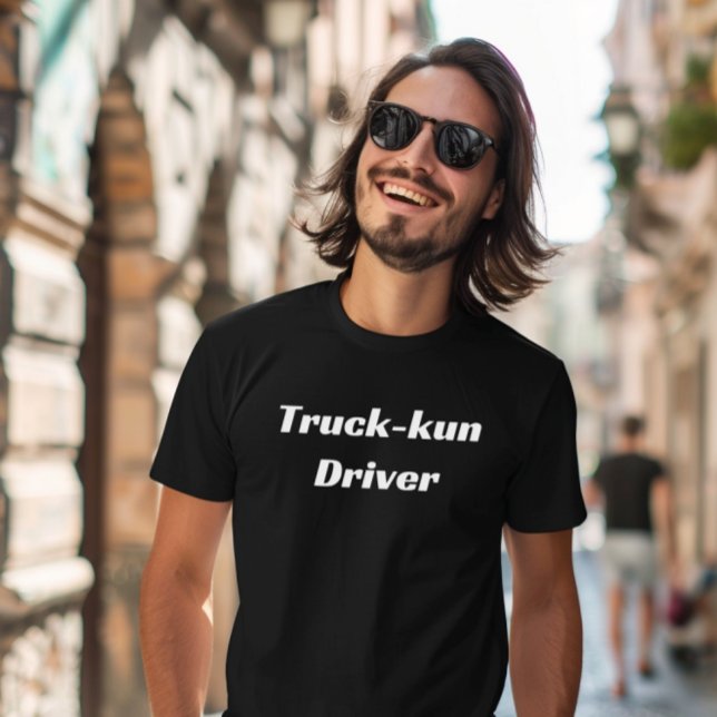Lastbil-kun Driver Anime T Shirt (Skapare uppladdad)