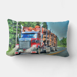 Lastbilar som loggar in på tunga transportgåva frå lumbarkudde