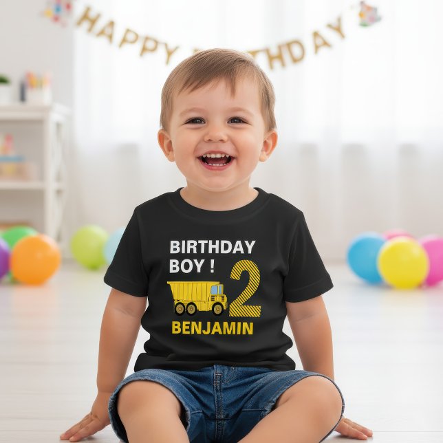 Lastbilskonstruktion 2-års födelsedagsfest t shirt (Skapare uppladdad)