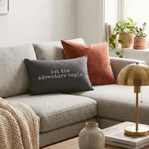Låt Äventyr inleda en modern, minimalistisk citat Prydnadskudde