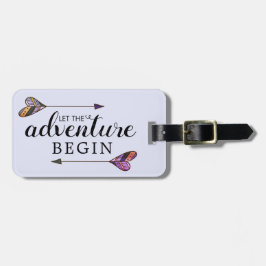 Låt äventyret börja pil hjärta lila bagagebricka