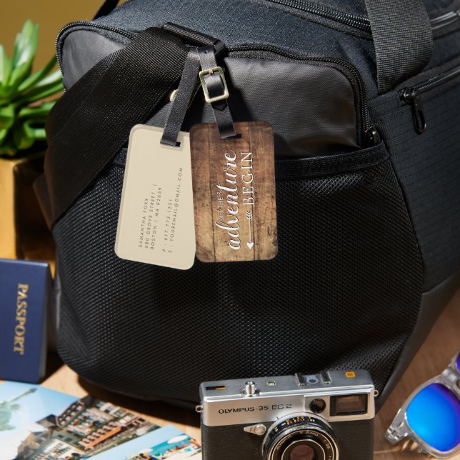 Låt äventyret börja Träprint Resväskor Bagagebricka (Fram & Baksida)